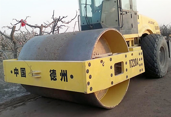 YZ20A振動(dòng)壓路機河北施工